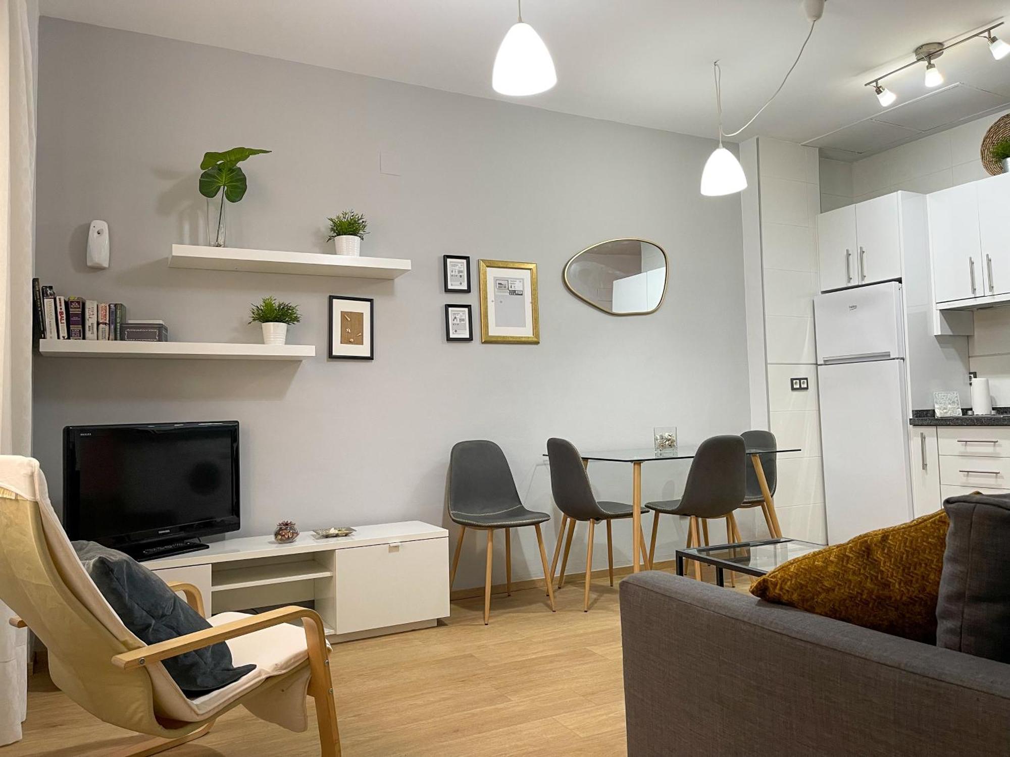 Quiet Apartment In The Heart Of Malaga Pool & Free Parking Eksteriør billede